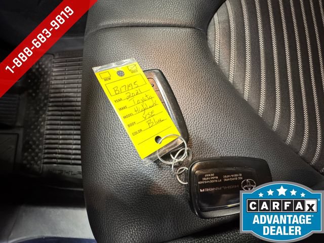 Used 2021 Toyota Highlander XSE AWD/4WD image 27