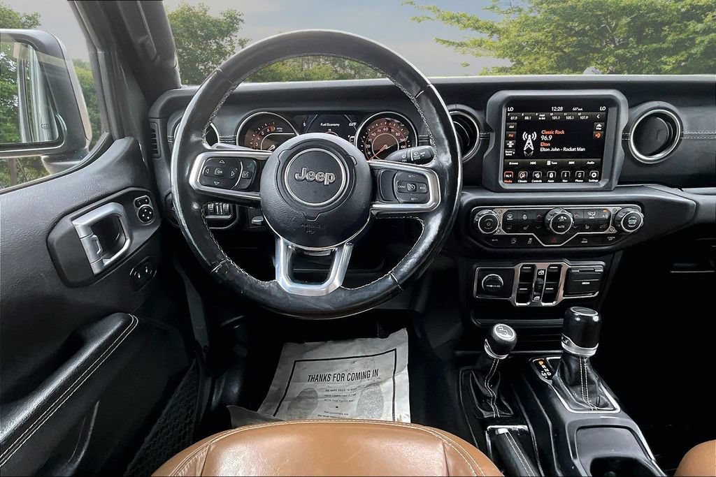 Used 2021 Jeep Gladiator Overland AWD/4WD image 5