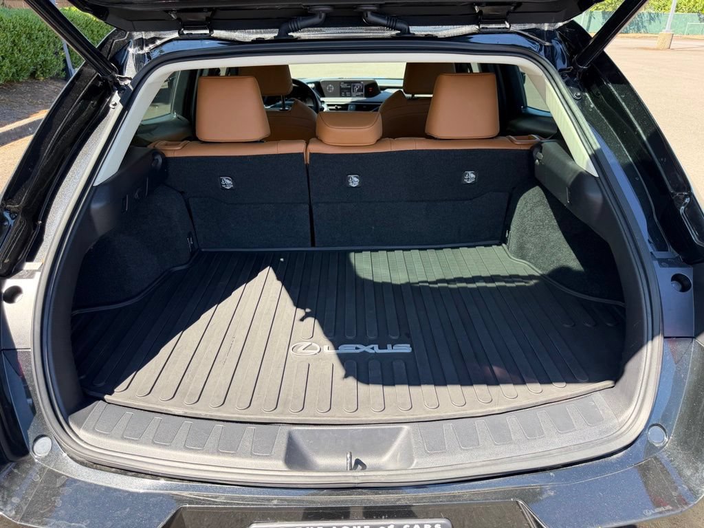 Used 2021 Lexus UX 250h w/ Premium Package AWD/4WD image 11