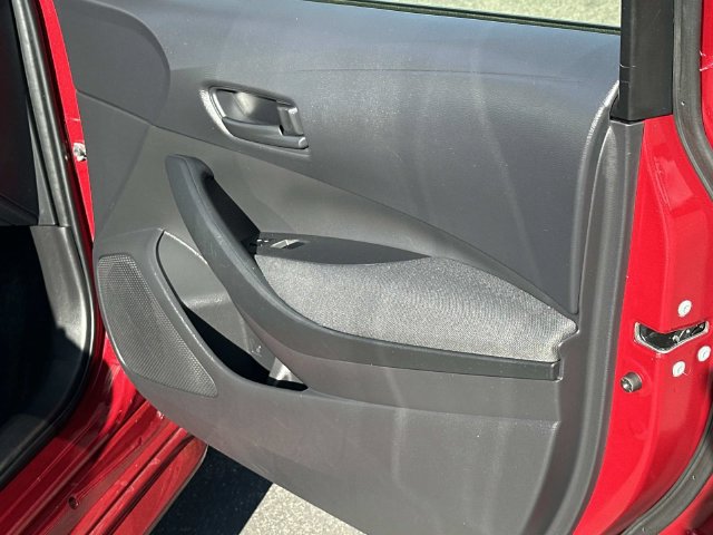 Used 2025 Toyota Corolla LE FWD image 32