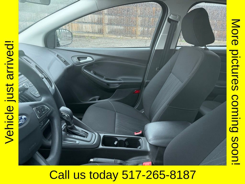 Used 2017 Ford Focus SE image 3