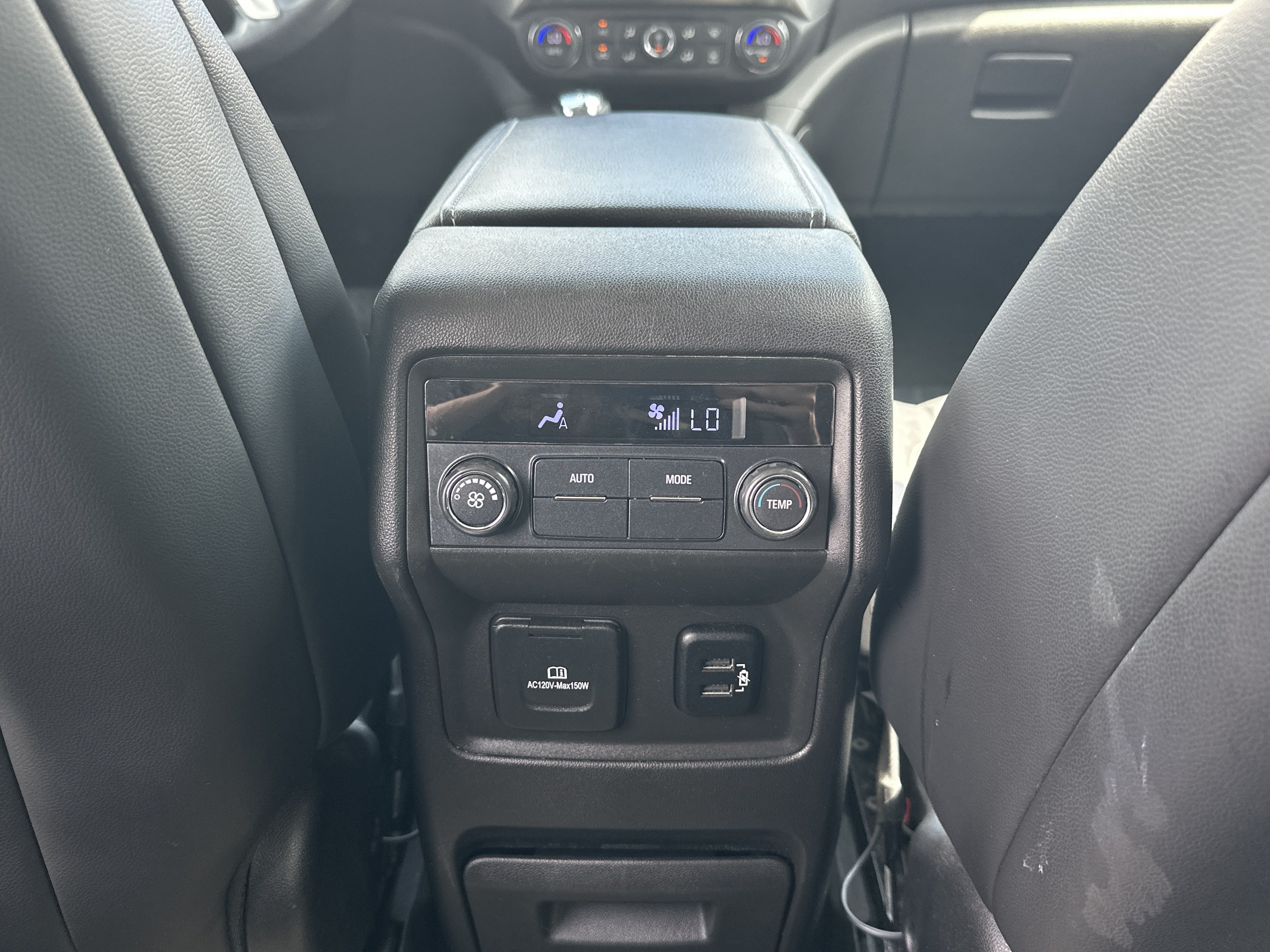 Used 2018 GMC Acadia SLT FWD image 29