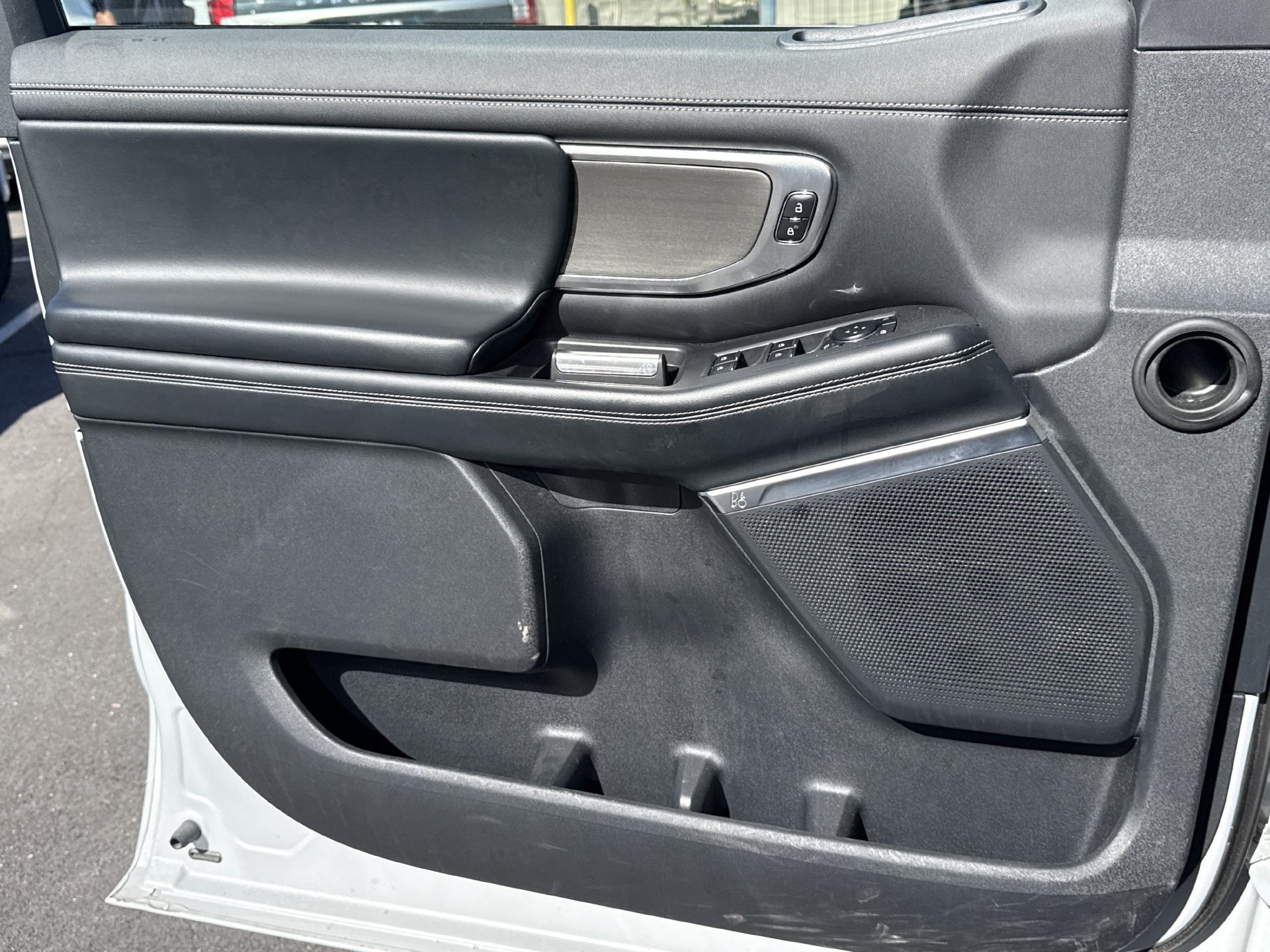 Used 2025 Ford Expedition Platinum AWD/4WD image 10