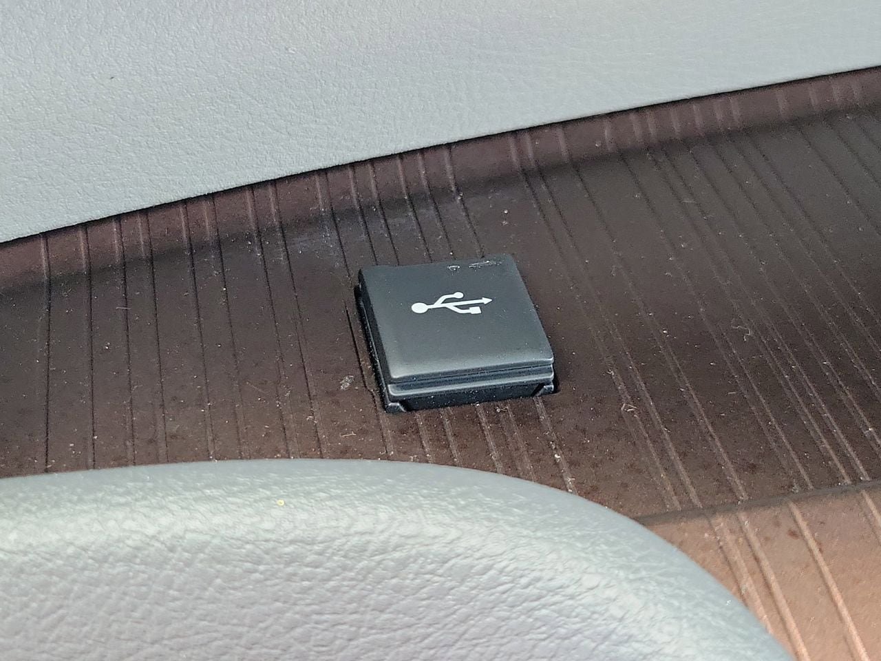 Used 2022 Toyota Sienna XLE FWD image 31