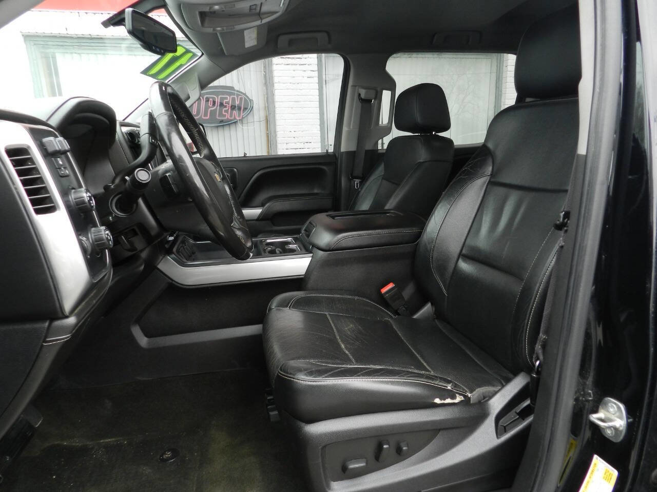 Used 2017 Chevrolet Silverado 1500 LTZ Z71 w/ LTZ Plus Package image 2