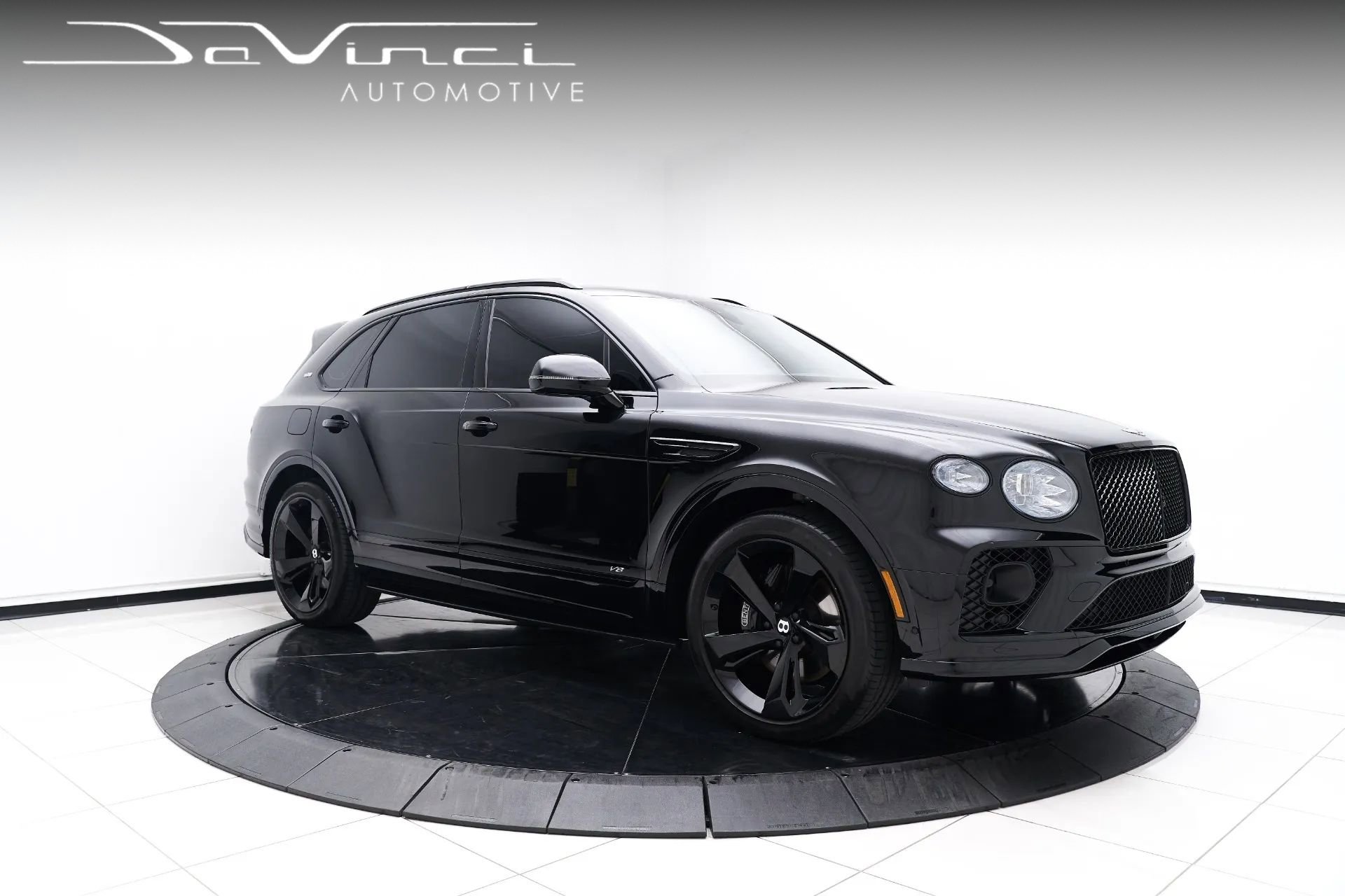 Used 2021 Bentley Bentayga w/ First Edition Specification AWD/4WD image 1