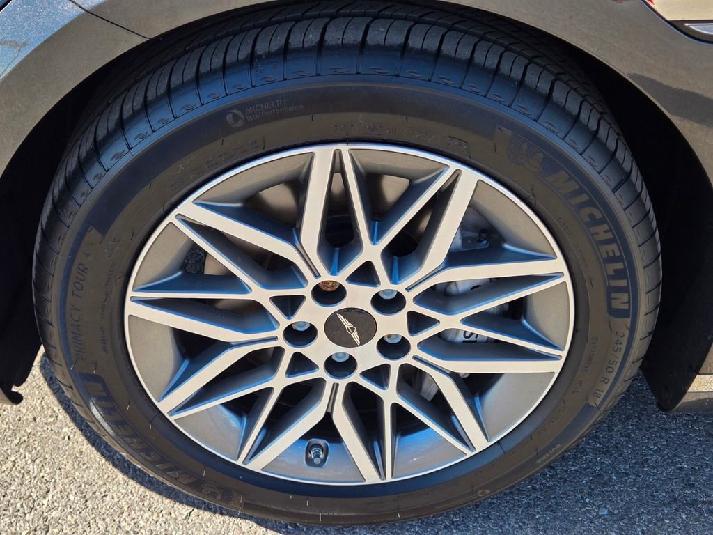 Used 2025 Genesis G80 2.5T image 7