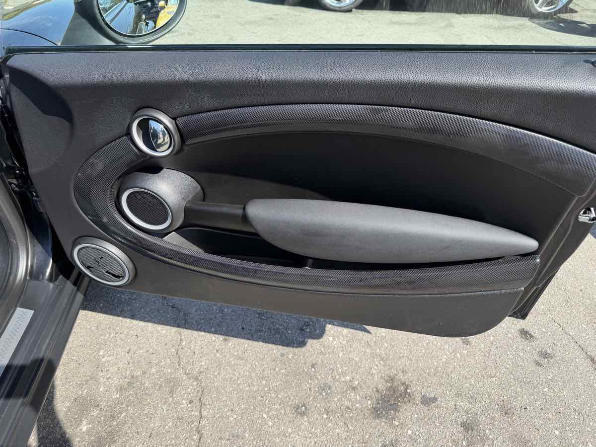 Used 2013 MINI Cooper S FWD image 11