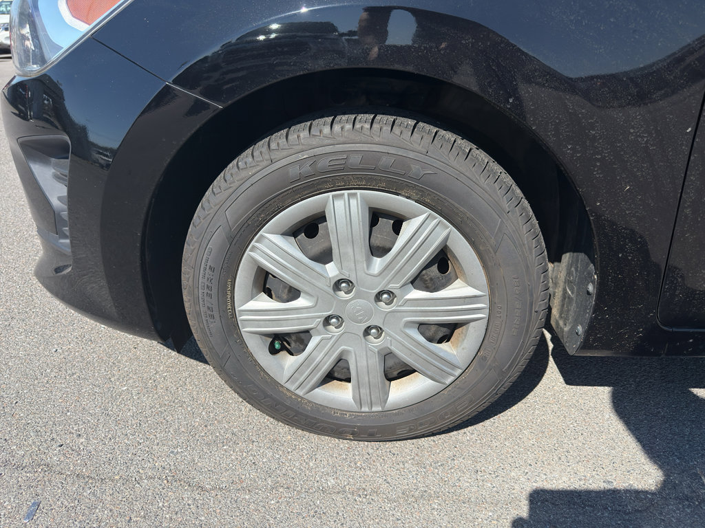 Used 2021 Kia Rio LX image 9