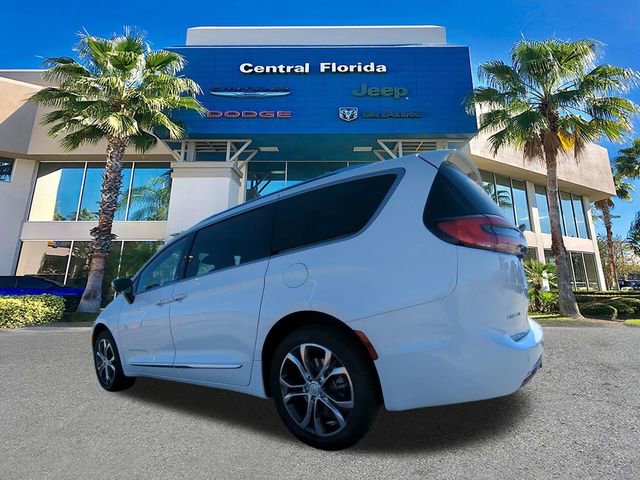 New 2026 Chrysler Pacifica Pinnacle w/ Trailer Tow Group image 7