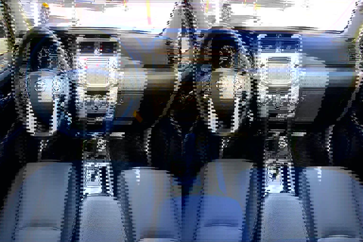 Used 2018 Toyota 4Runner SR5 Premium image 15