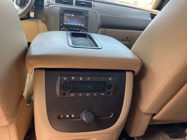 Used 2014 Chevrolet Suburban LT AWD/4WD image 20