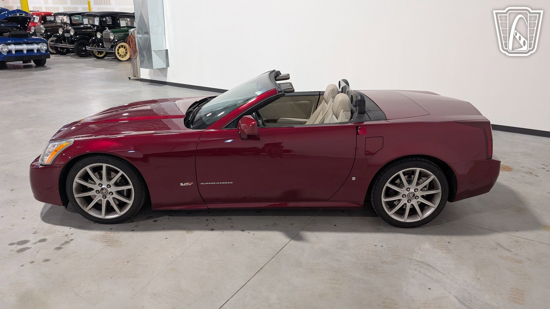Used 2006 Cadillac XLR V RWD image 5