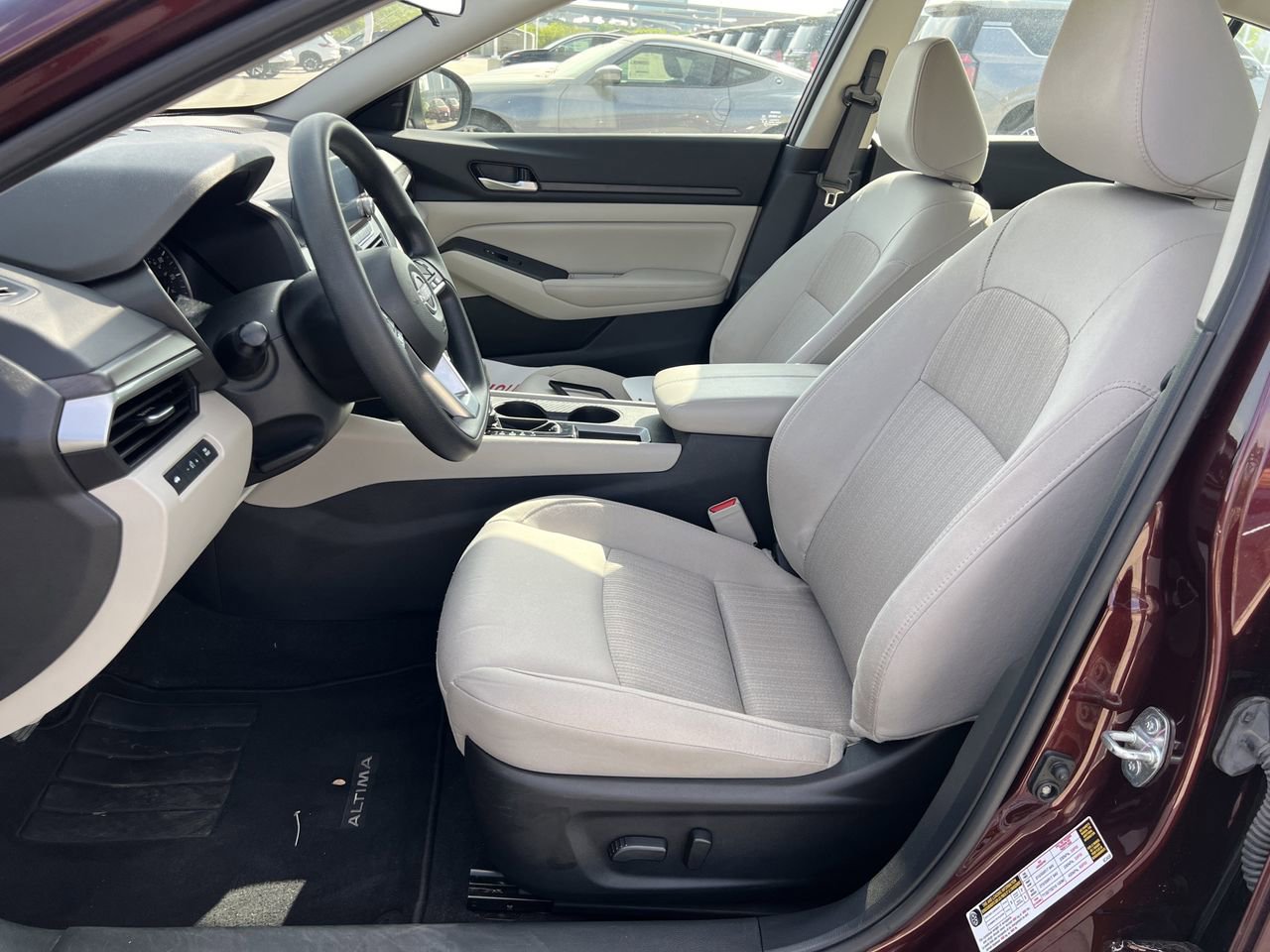 Certified 2025 Nissan Altima 2.5 SV image 11