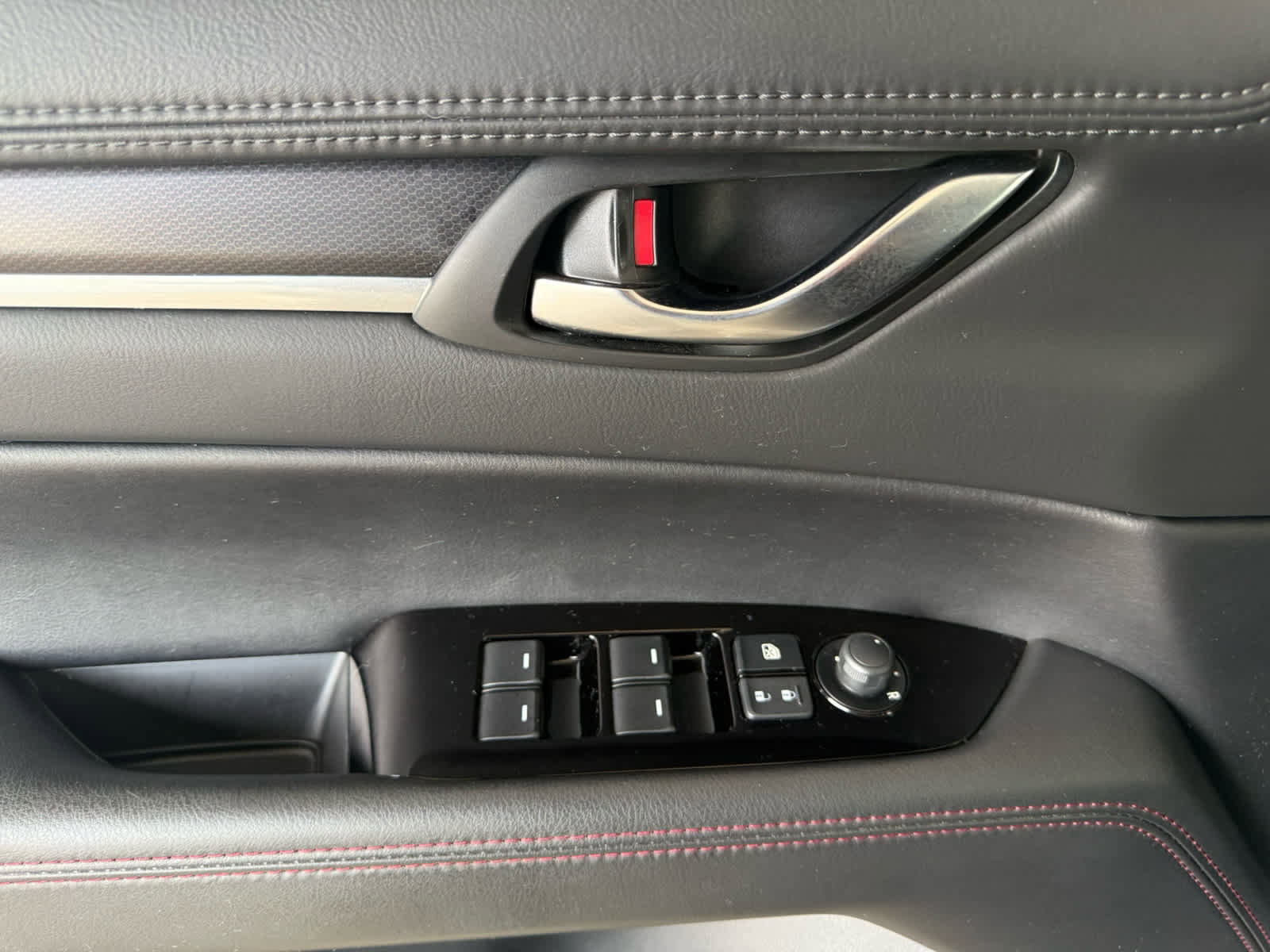 Used 2023 MAZDA CX-5 Carbon Edition image 11