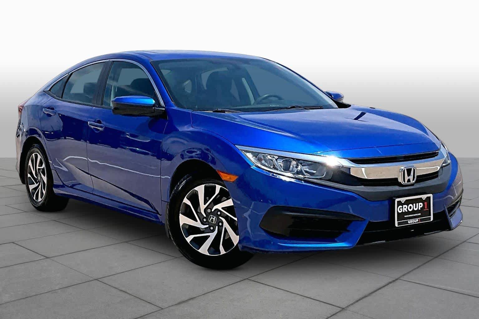 Used 2018 Honda Civic EX image 3