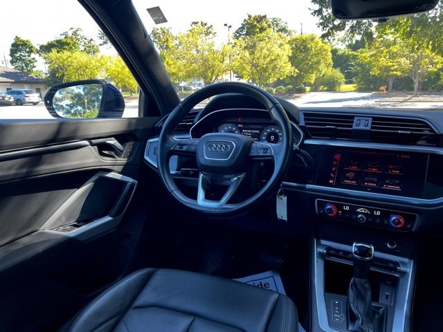 Used 2021 Audi Q3 2.0T Premium image 34