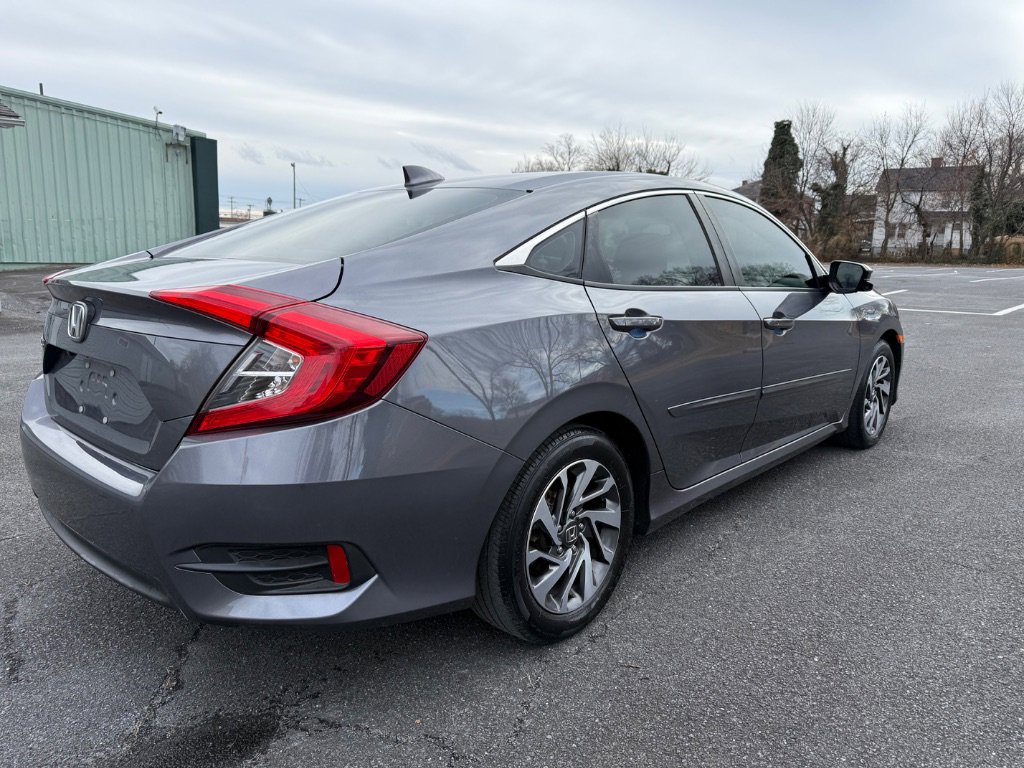 Used 2018 Honda Civic EX image 5