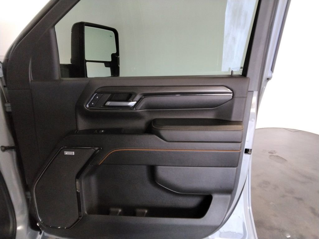 Used 2024 GMC Sierra 2500 AT4 w/ Technology Package image 41