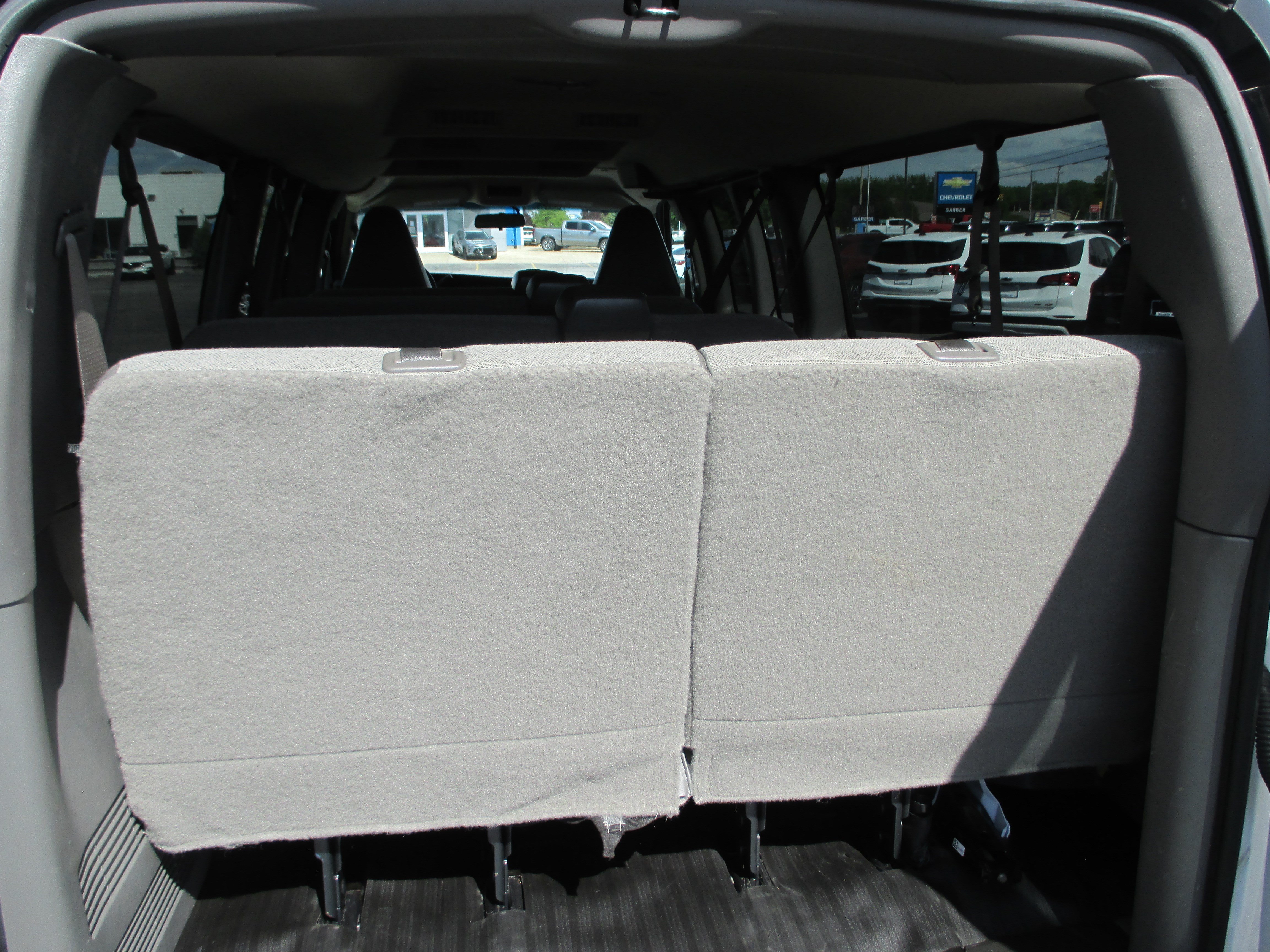 Used 2023 Chevrolet Express 3500 LS RWD image 10