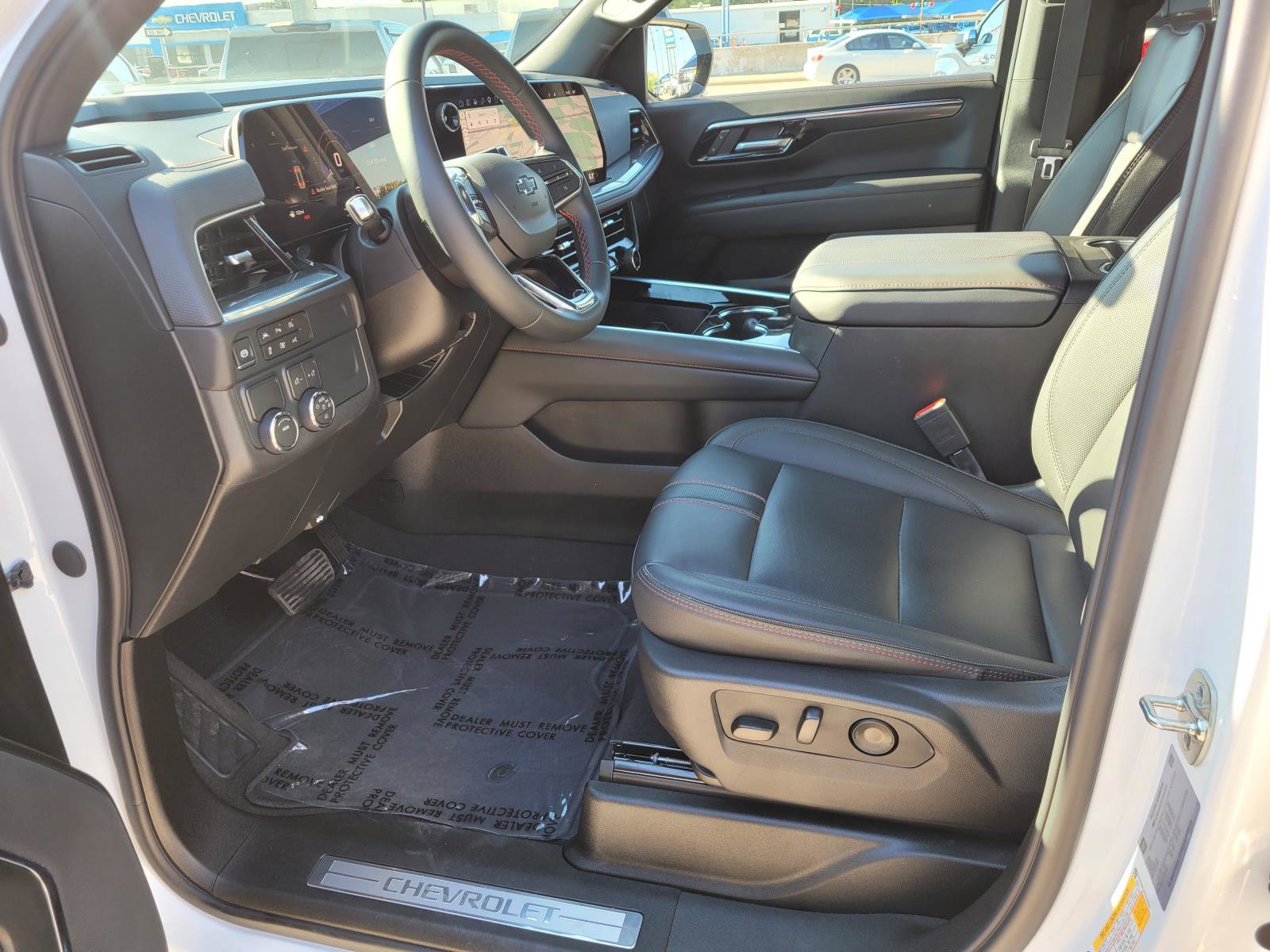 Used 2026 Chevrolet Suburban RST RWD image 2