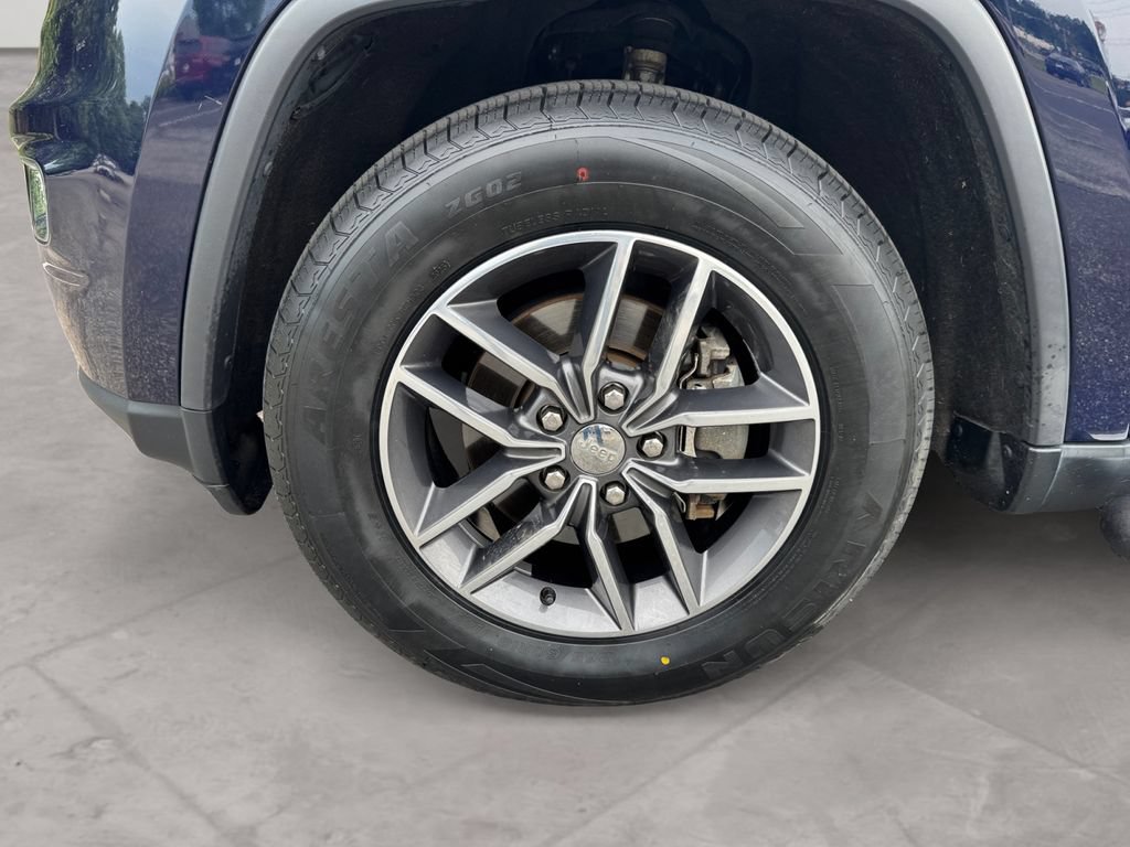 Used 2017 Jeep Grand Cherokee Limited AWD/4WD image 14