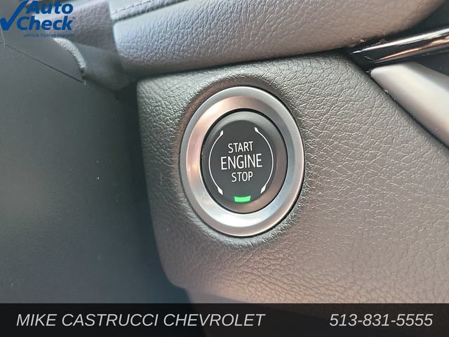 Used 2025 Cadillac XT4 Premium Luxury FWD image 19