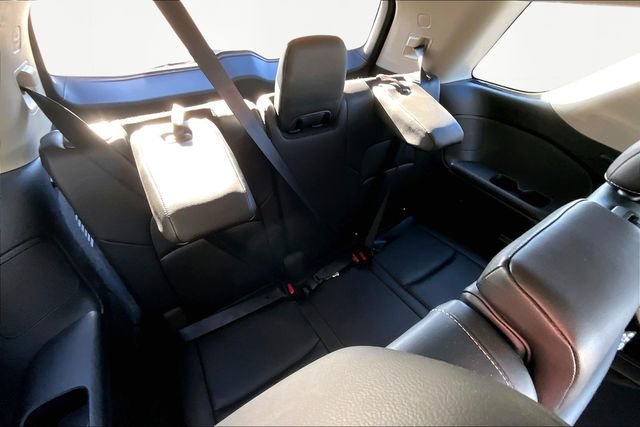 Used 2023 Nissan Pathfinder SL image 18