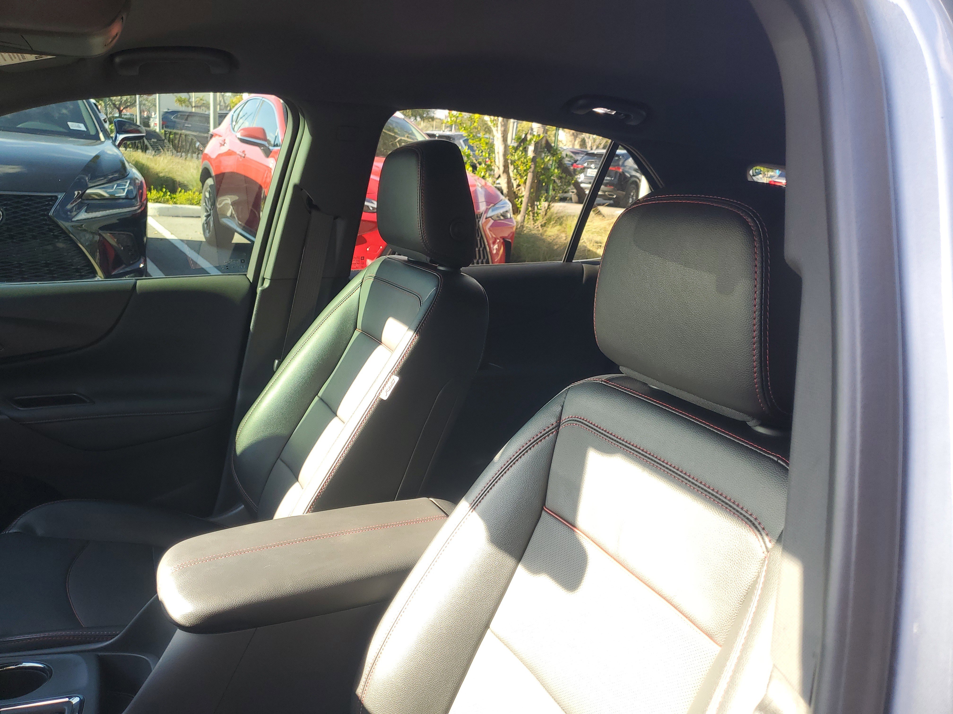 Used 2024 Chevrolet Equinox RS w/ RS Leather Package image 17