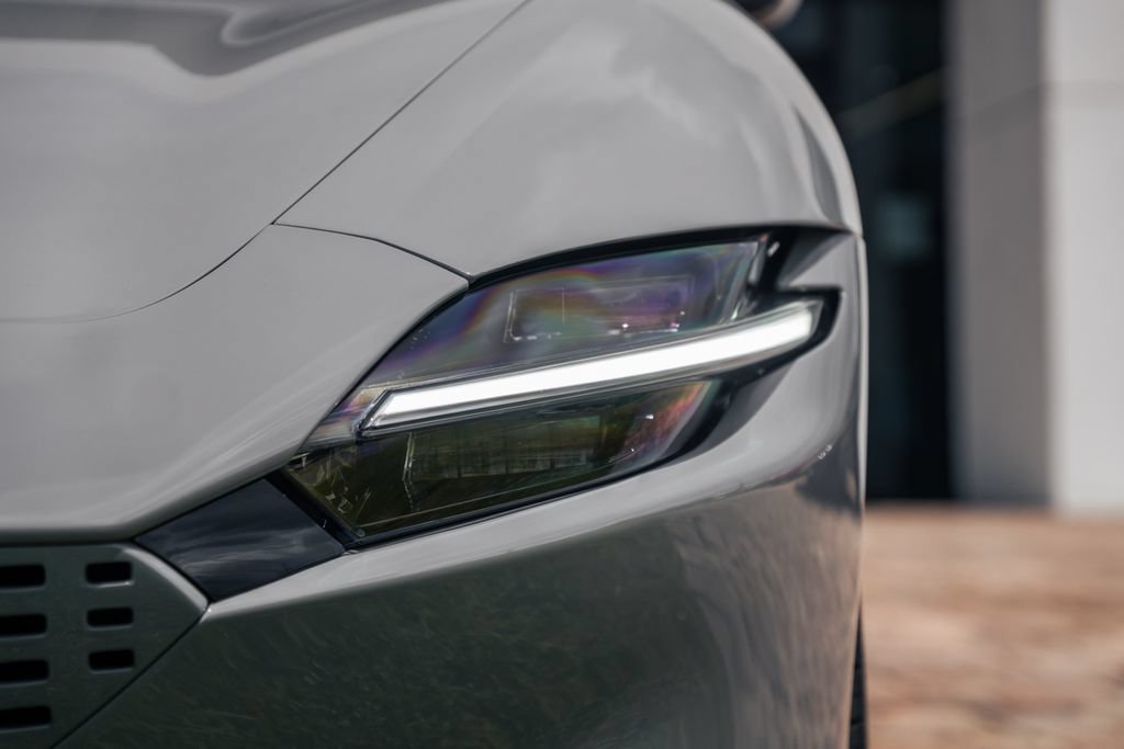 Used 2022 Ferrari Roma RWD image 11