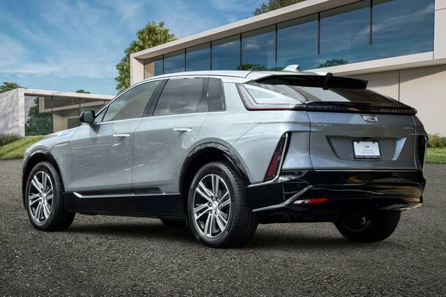 Certified 2024 Cadillac Lyriq Luxury AWD/4WD image 6