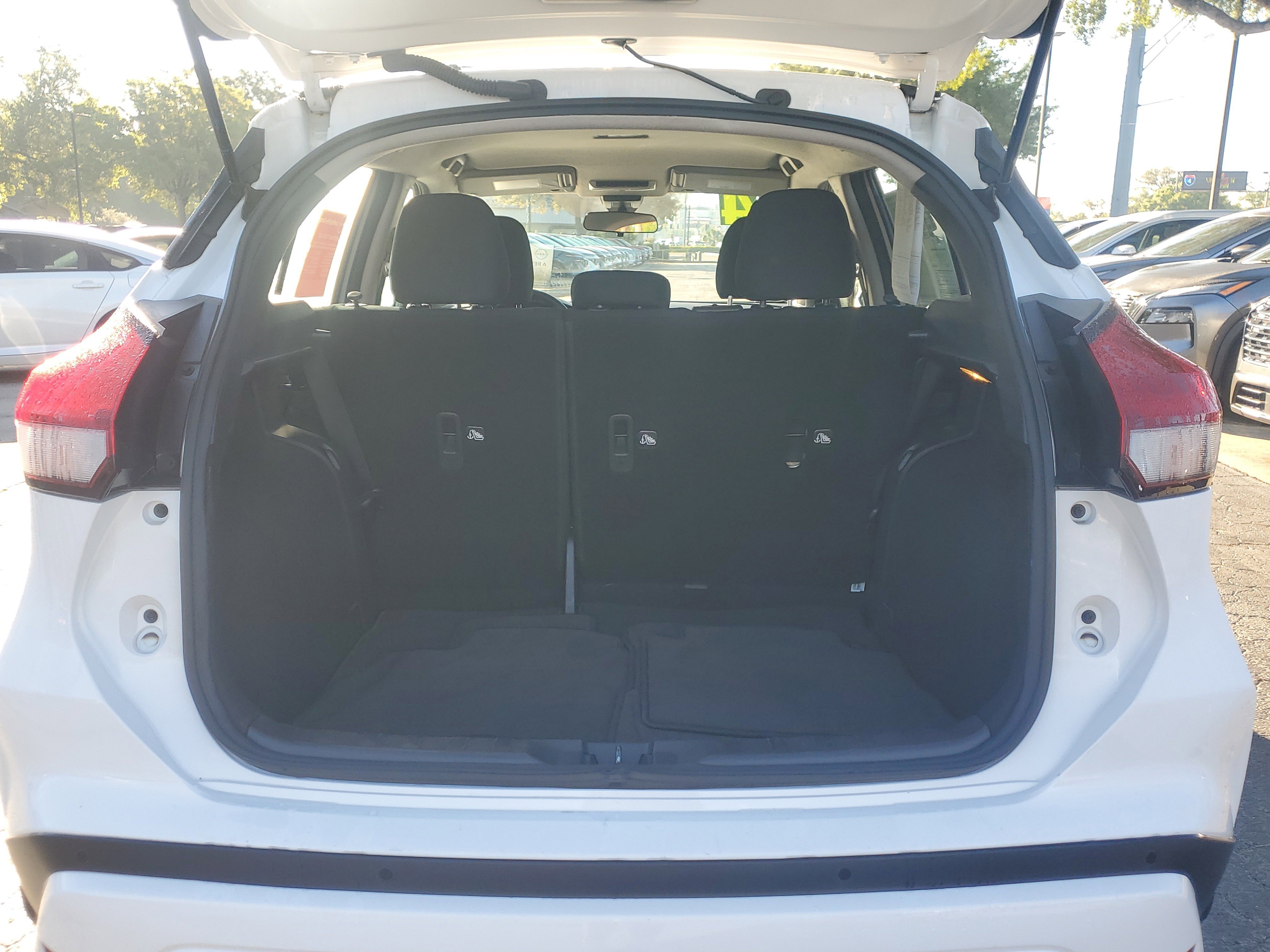 Certified 2024 Nissan Kicks S image 9