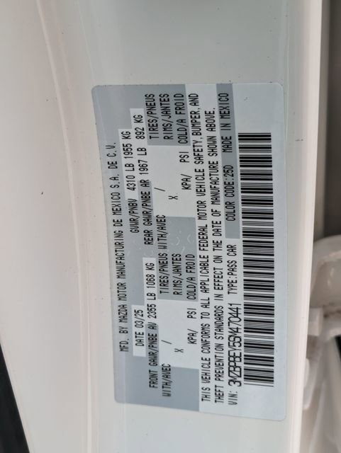 New 2025 MAZDA MAZDA3 2.5 Turbo Sedan w/Premium Plus image 31