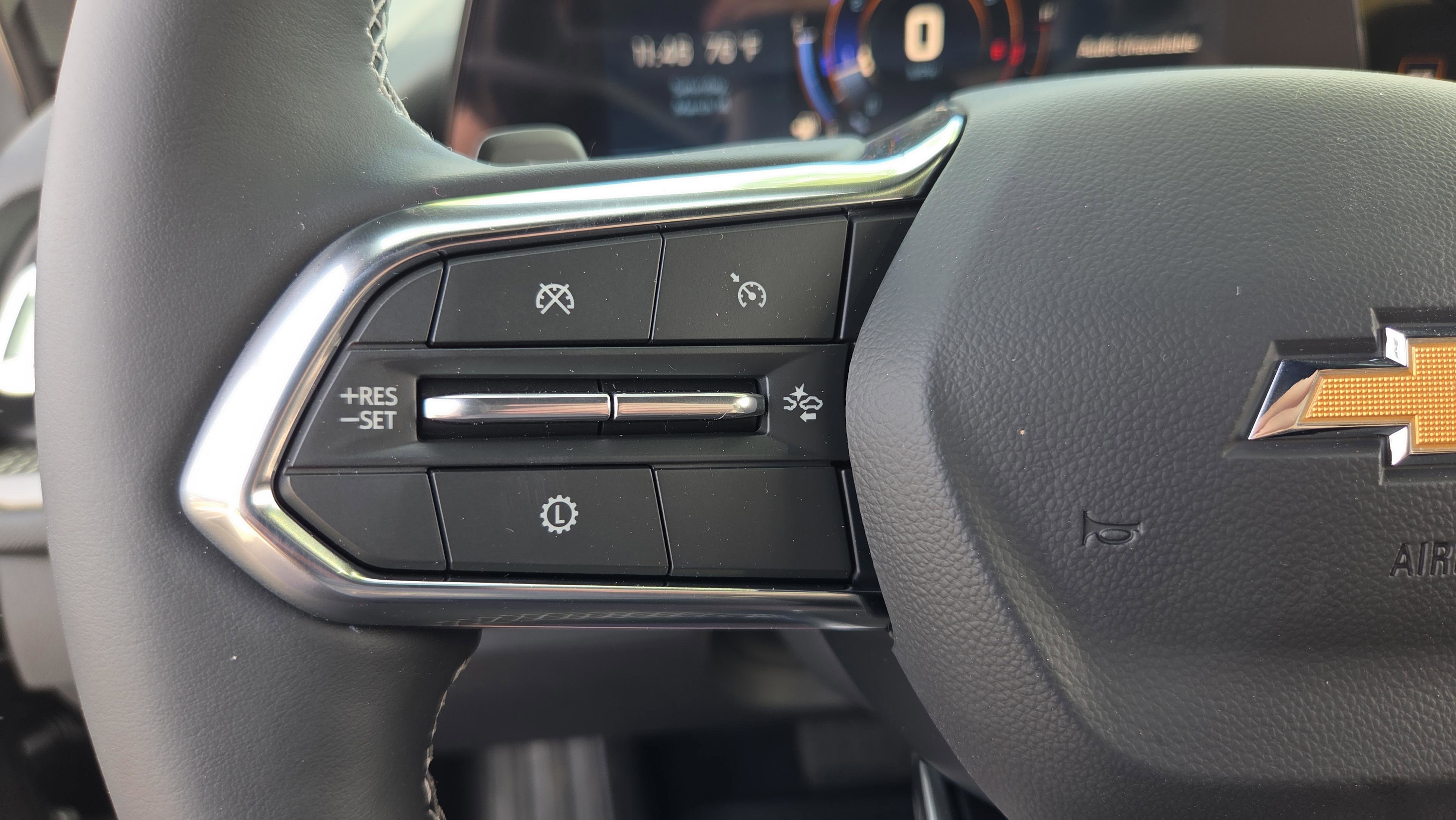 New 2026 Chevrolet Traverse LT w/ Driver Confidence Package FWD image 15