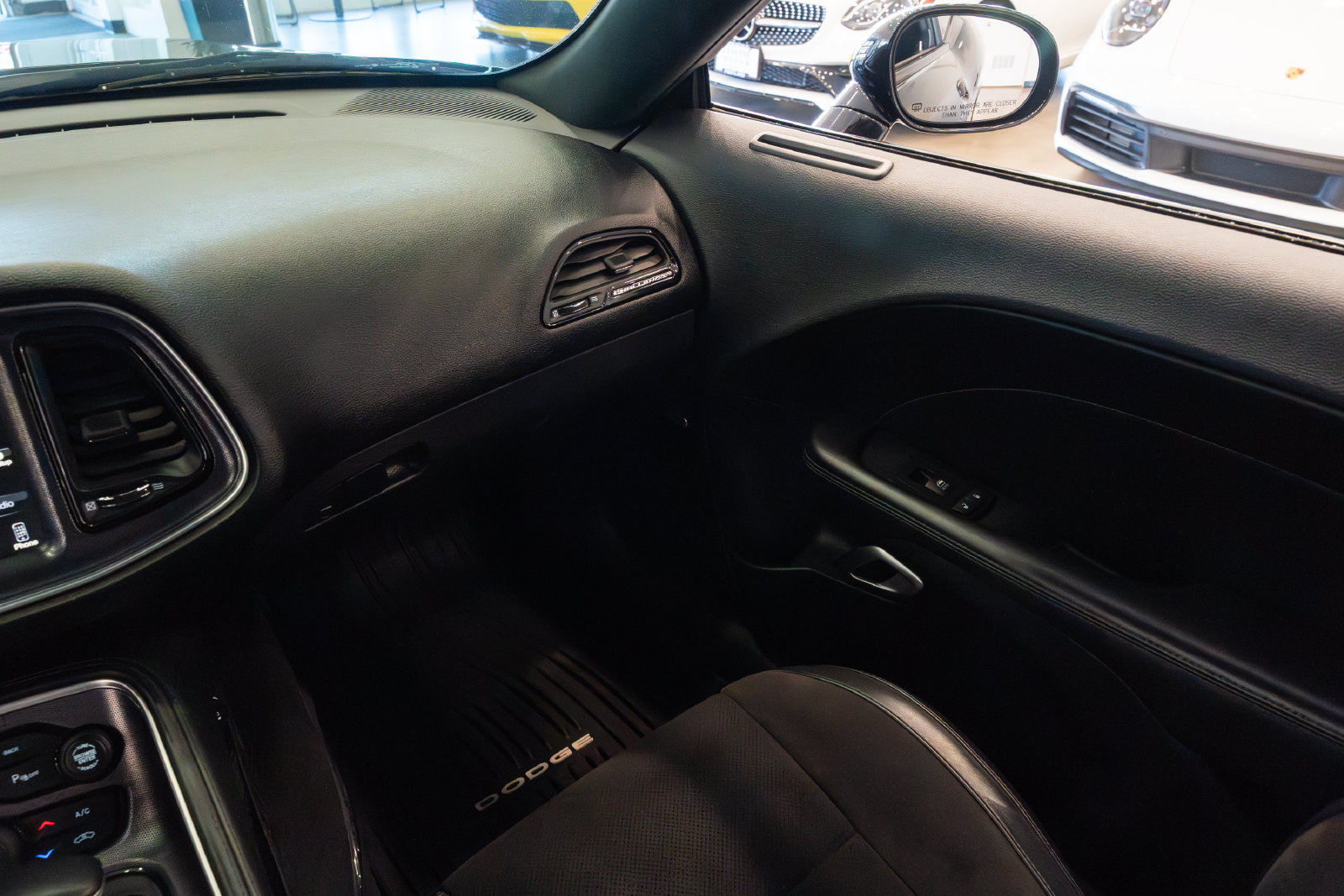 Used 2015 Dodge Challenger R/T Plus RWD image 11