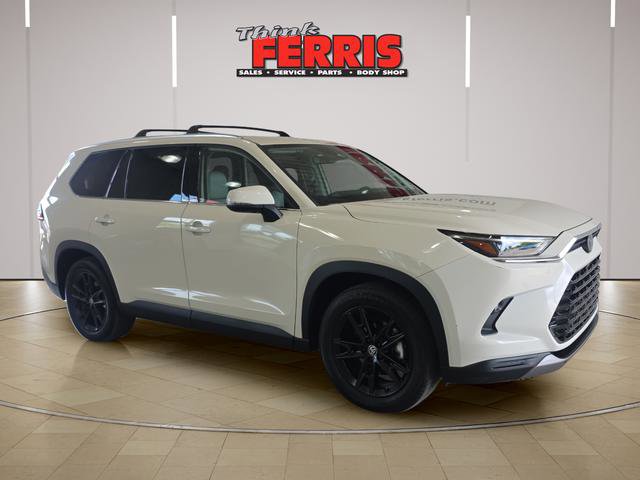 Used 2024 Toyota Grand Highlander AWD image 3
