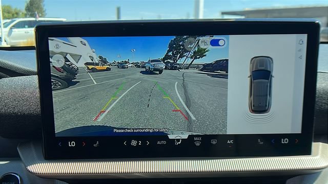 Used 2025 Ford Explorer Active RWD image 24