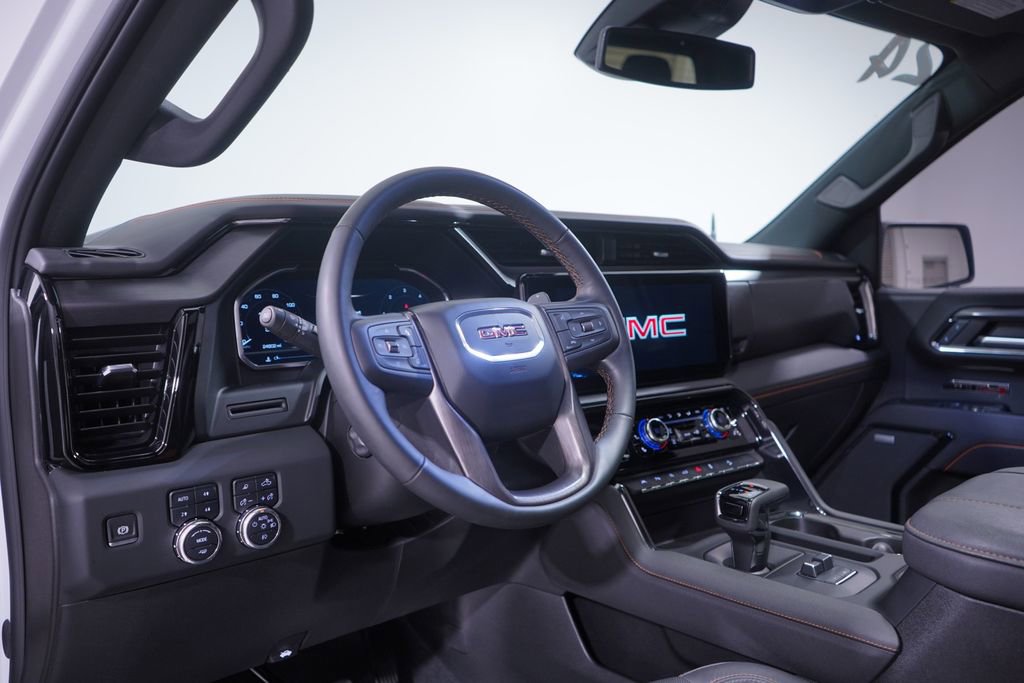 Used 2024 GMC Sierra 1500 AT4 w/ AT4 Premium Package image 6