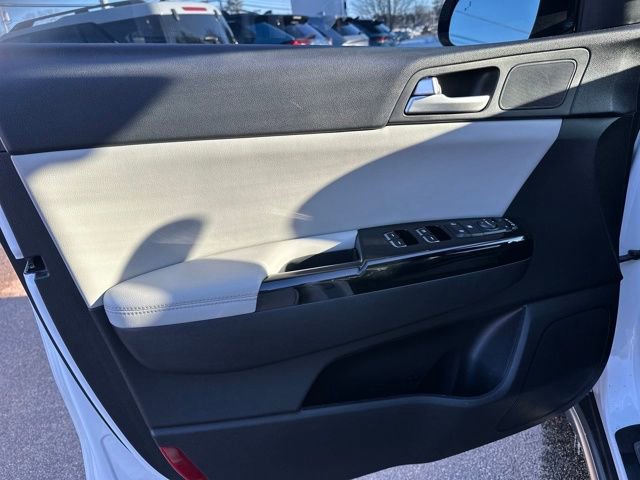 Used 2019 Kia Sportage EX w/ EX Sport Appearance Package AWD/4WD image 14