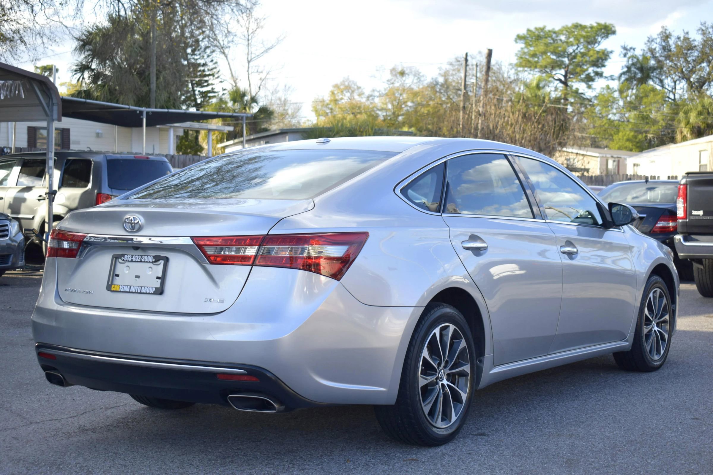 Used 2018 Toyota Avalon XLE image 7
