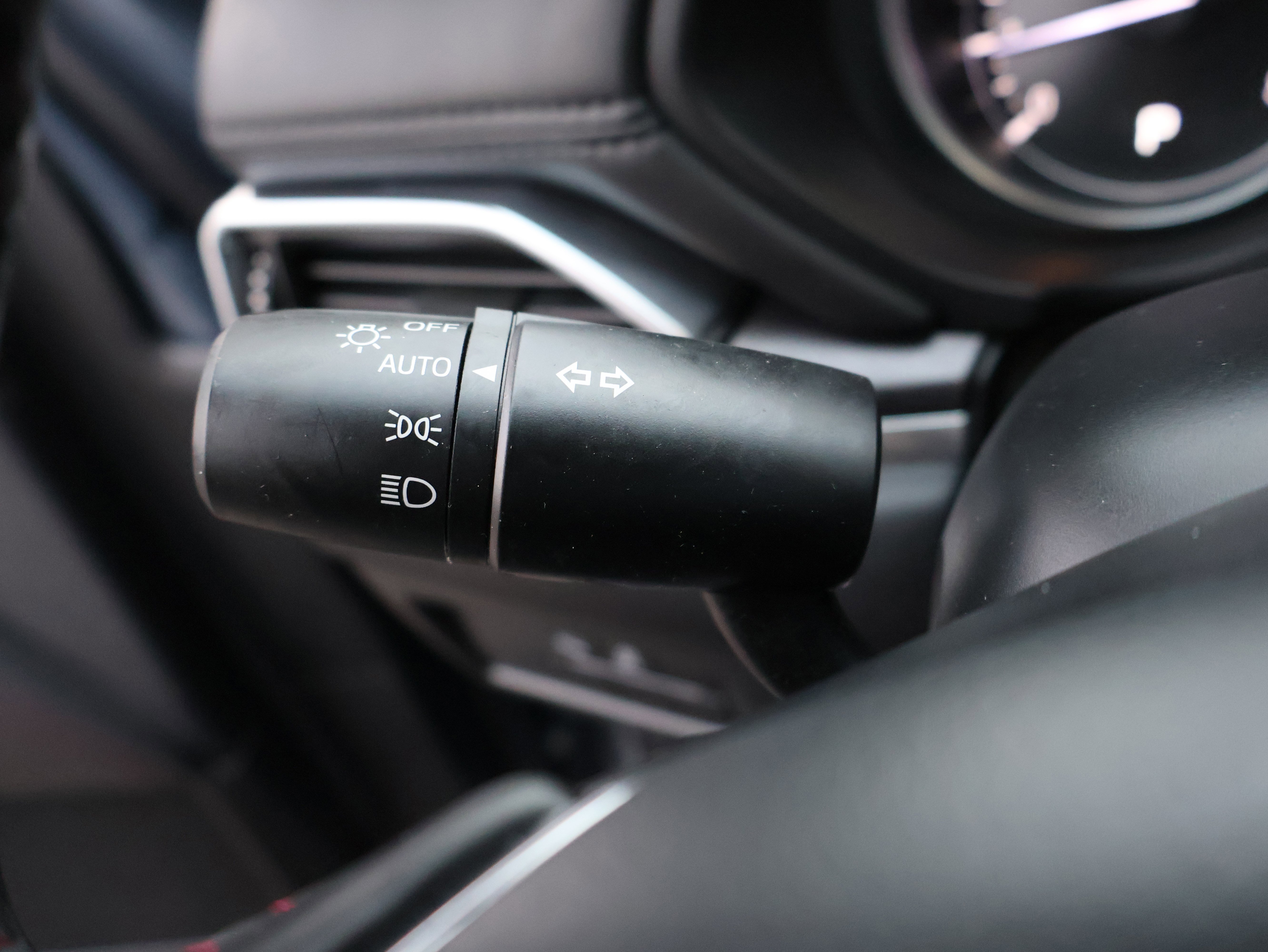 Certified 2023 MAZDA CX-5 Carbon Edition image 37