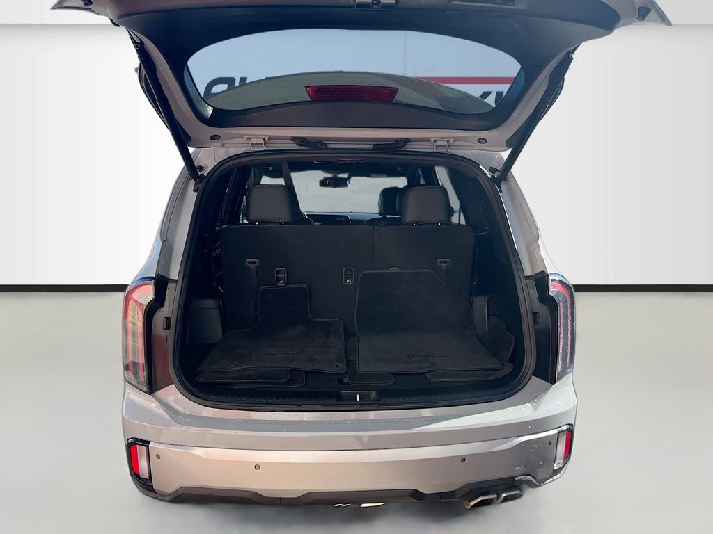Used 2023 Kia Telluride EX X-Line image 28