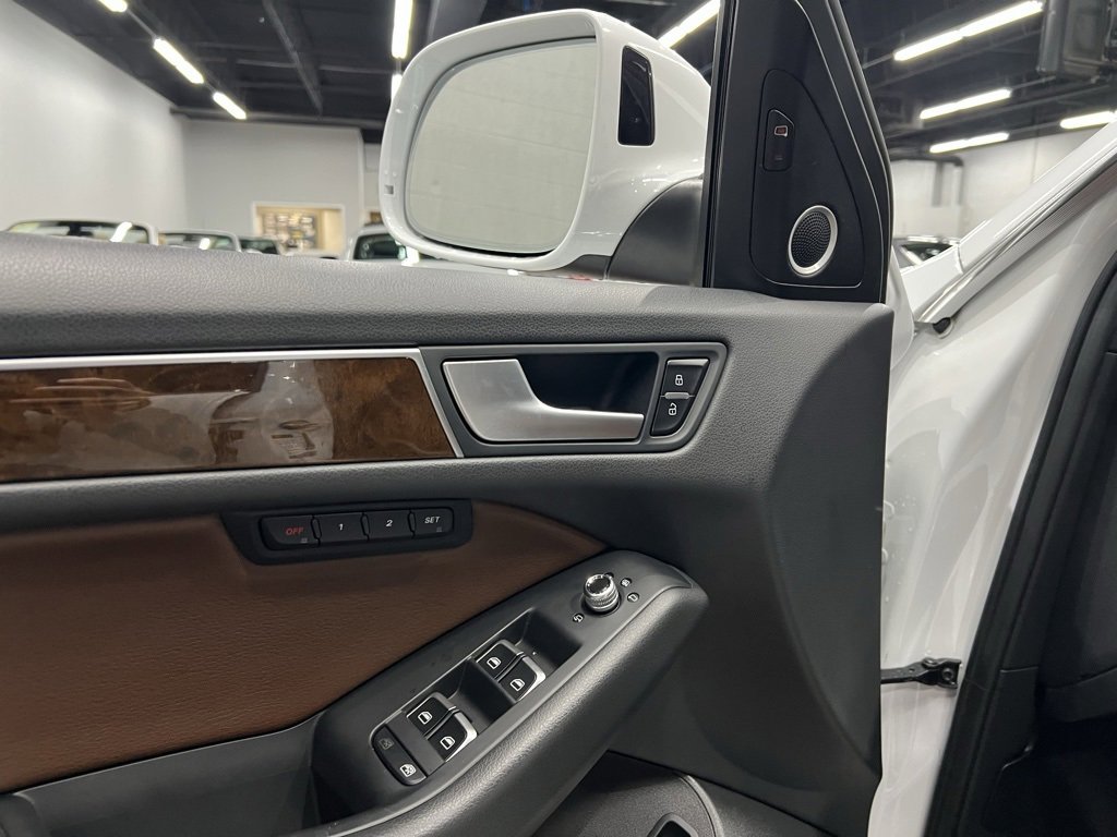 Used 2015 Audi Q5 2.0T Premium Plus w/ Technology Package image 21
