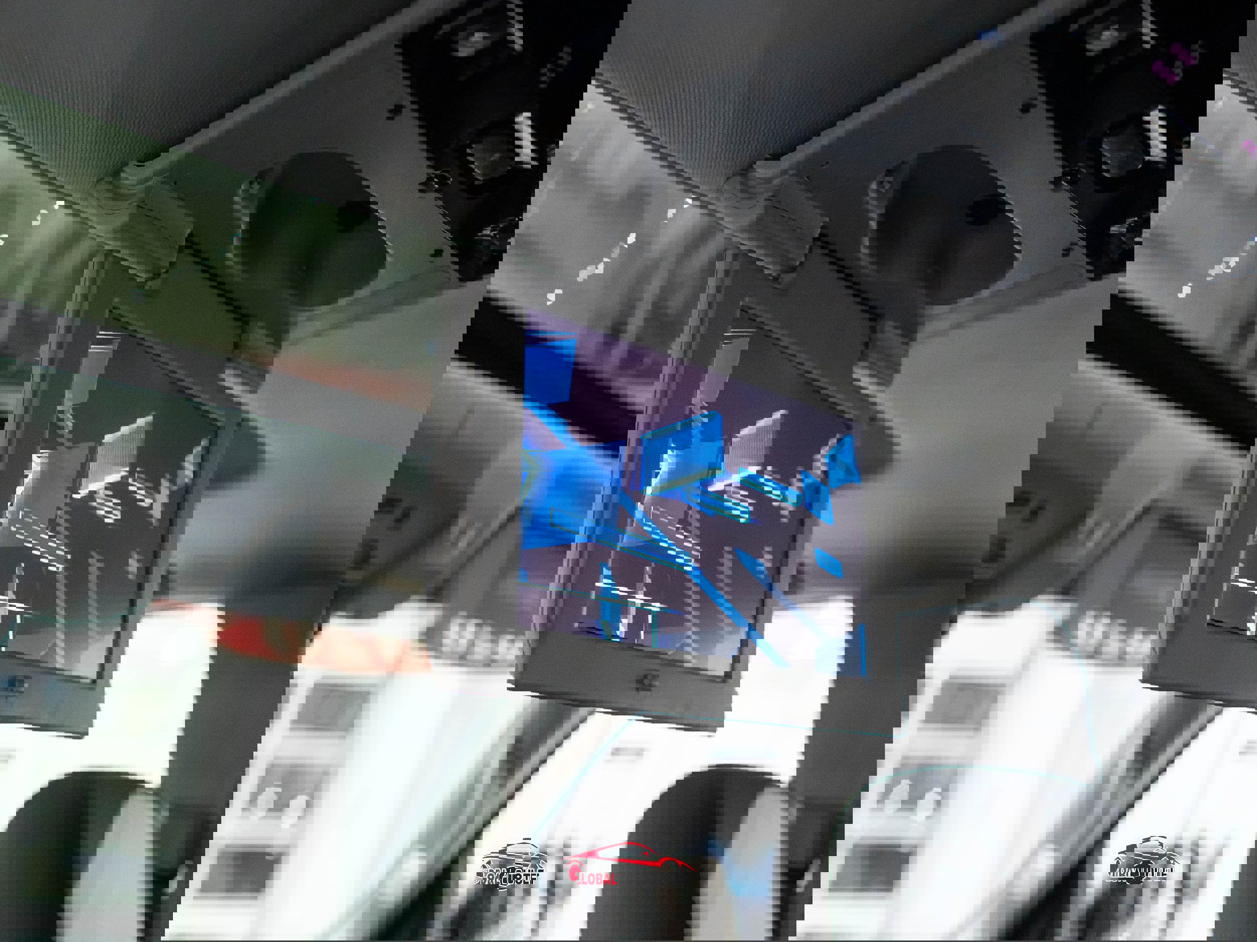 Used 2020 Cadillac Escalade ESV Premium Luxury w/ Escalade Sport Edition image 24