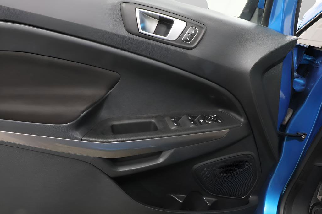 Used 2019 Ford EcoSport SE w/ SE Convenience Package image 24