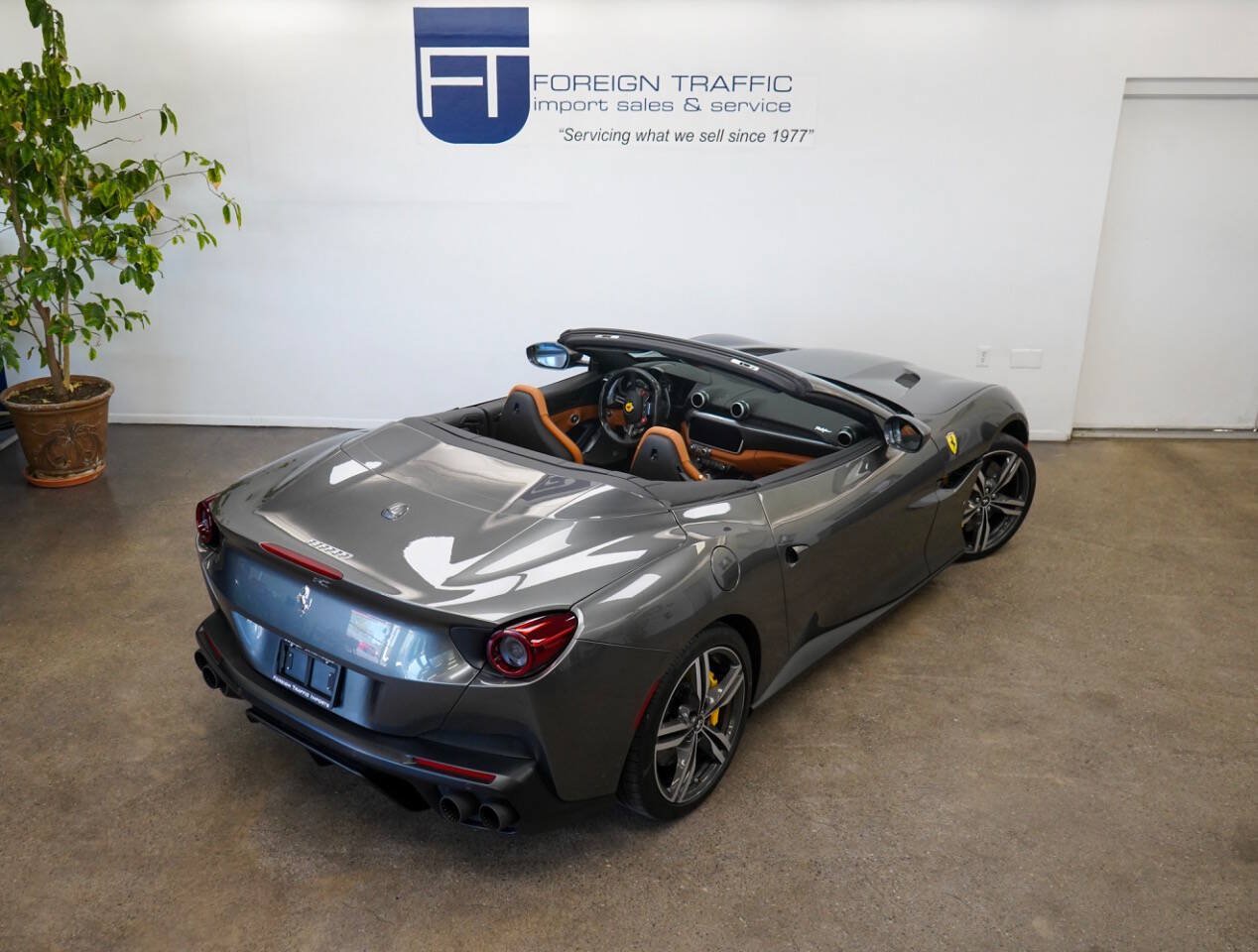 Used 2019 Ferrari Portofino RWD image 37