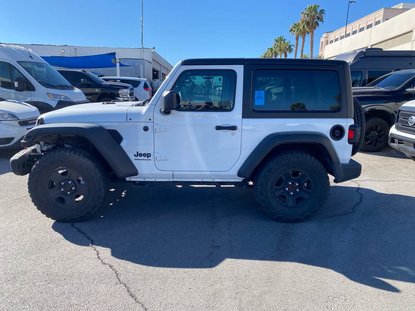 Used 2022 Jeep Wrangler Sport AWD/4WD image 9