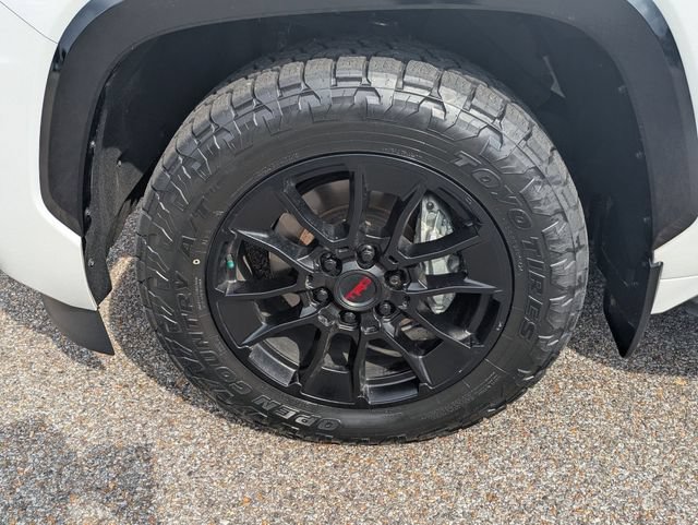Used 2024 Toyota Sequoia Platinum w/ TRD Off-Road Package AWD/4WD image 12