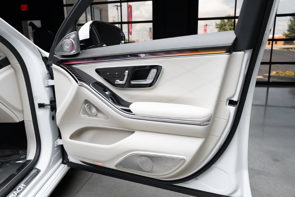 Used 2024 Mercedes-Benz Maybach S 580 4MATIC image 38