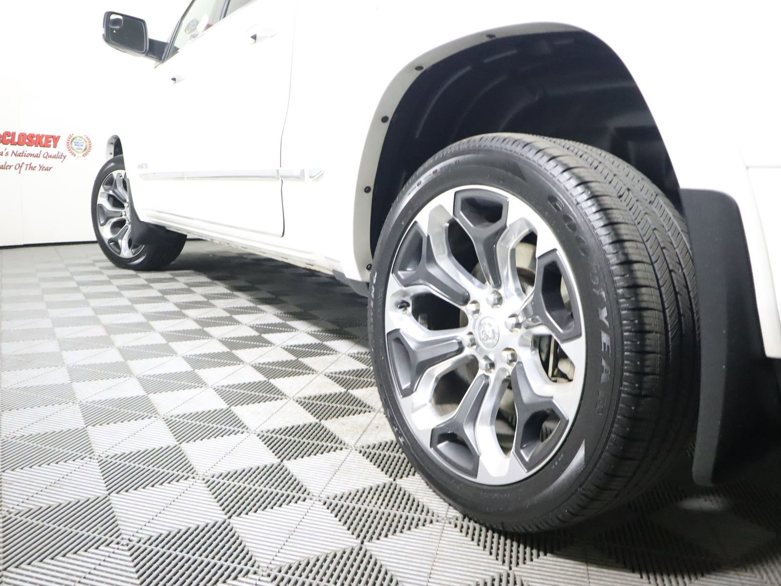 Used 2019 RAM 1500 Limited AWD/4WD image 13